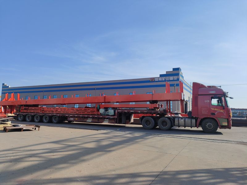 電動葫蘆門式起重機  2臺 MHxh10t—24m 制作完成，發(fā)往湖北交付客戶使用